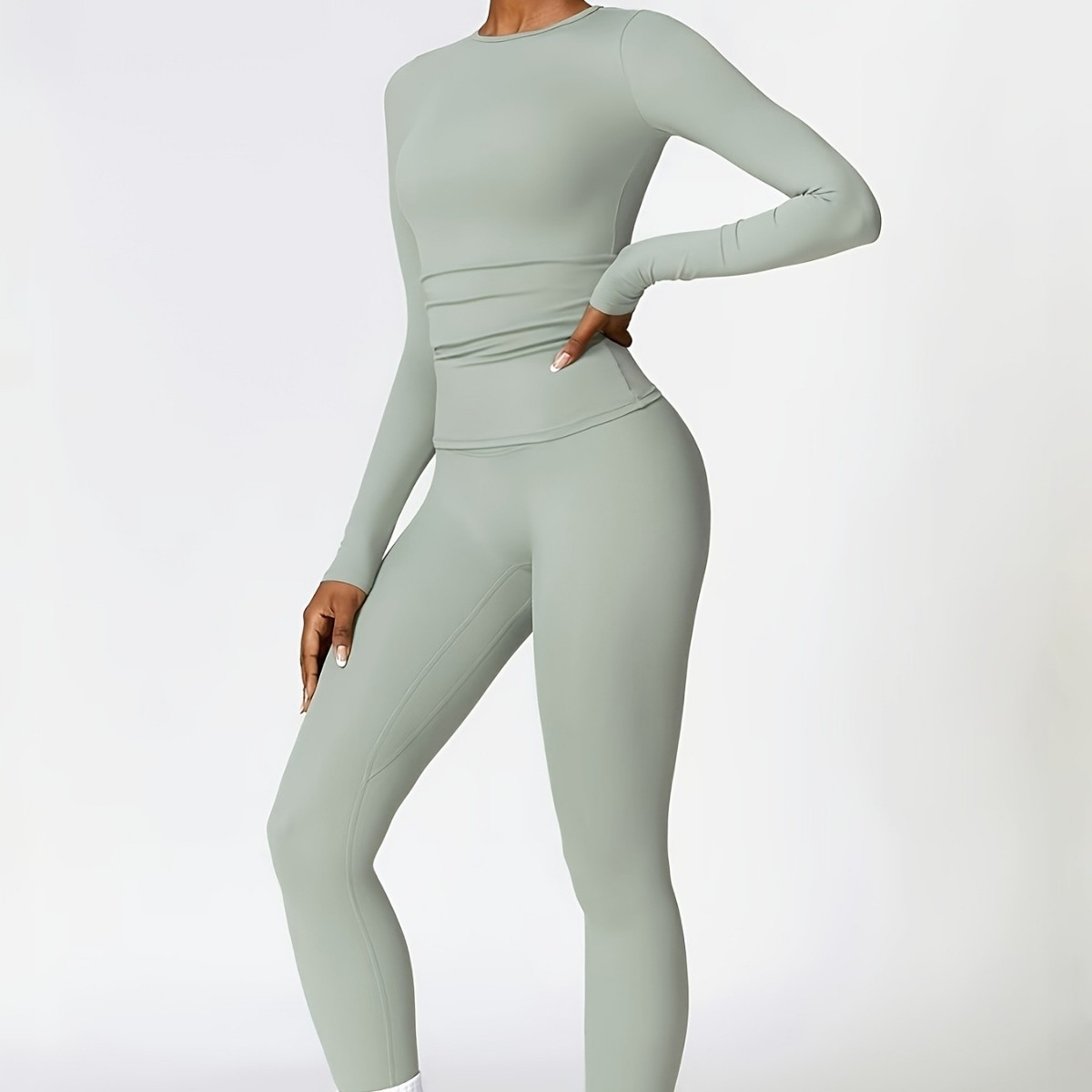 Dar kesim yoga kıyafeti ince u - Pilates & Yoga Knokke incelemesi ve fiyatı